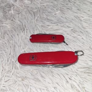 Victorinox Red Swiss Army Knife Set